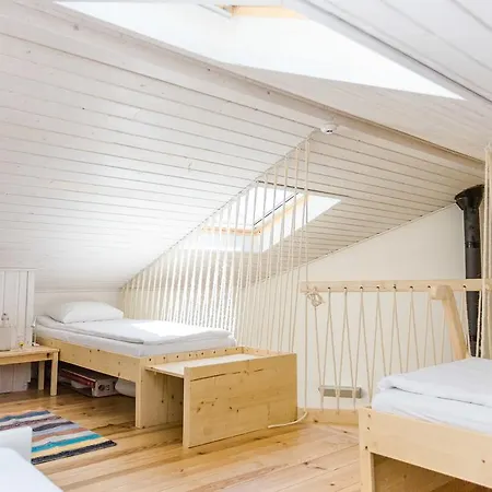 Cavalo De Madeira Arelho