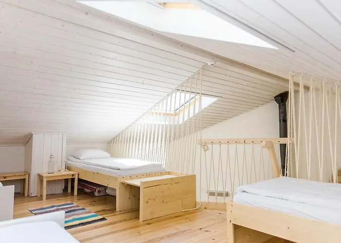 Cavalo De Madeira Arelho